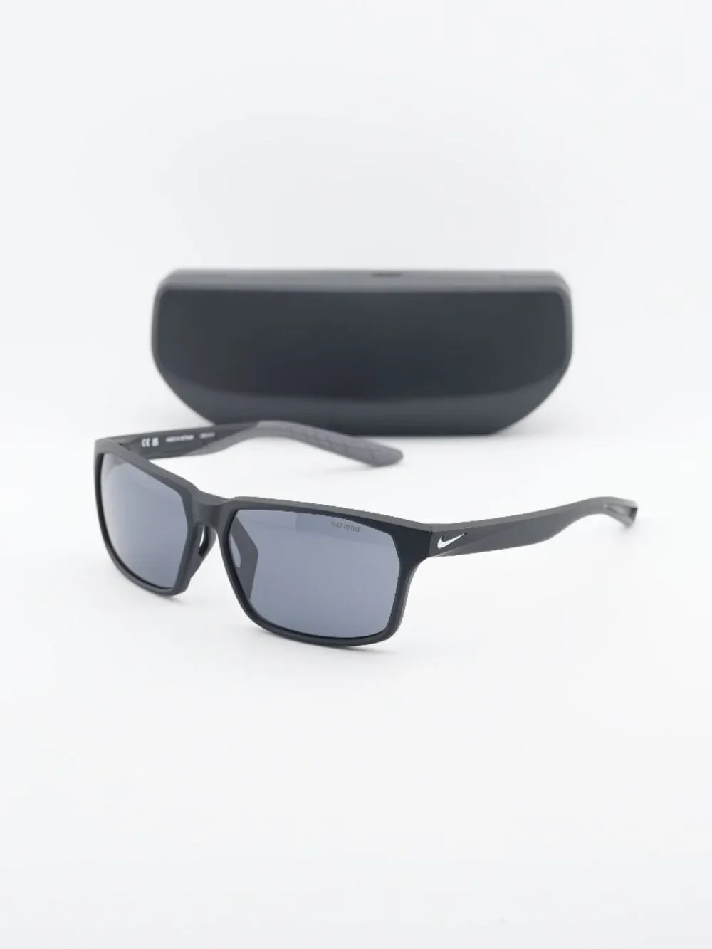 Nike MAVERICK RGE N IF2488X 010 Rectangle Sunglasses - Black / Grey